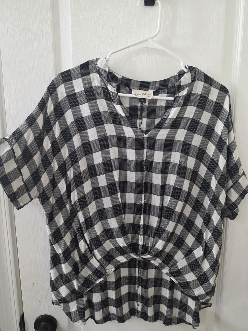 Universal Thread Black Plaid Short Sleeve Twist-Front Blouse